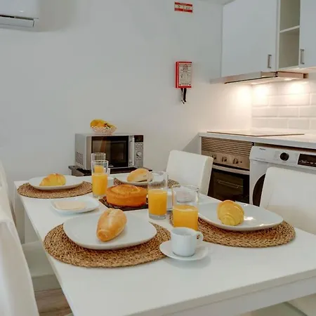 アパート Montechoro By Cm *