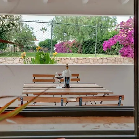 アパート Montechoro By Cm